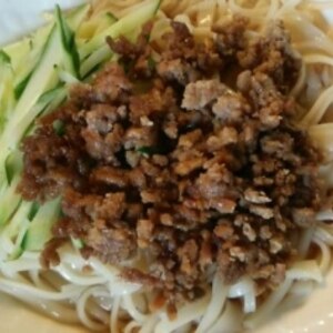 ひき肉と胡瓜の冷やし蕎麦